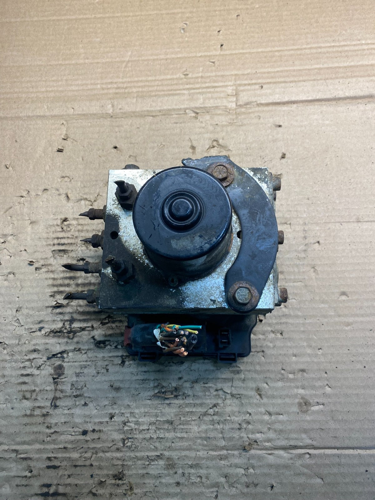 Wabco ABS Pump Hydraulic W/ Module P/N 4460470002 aa32331