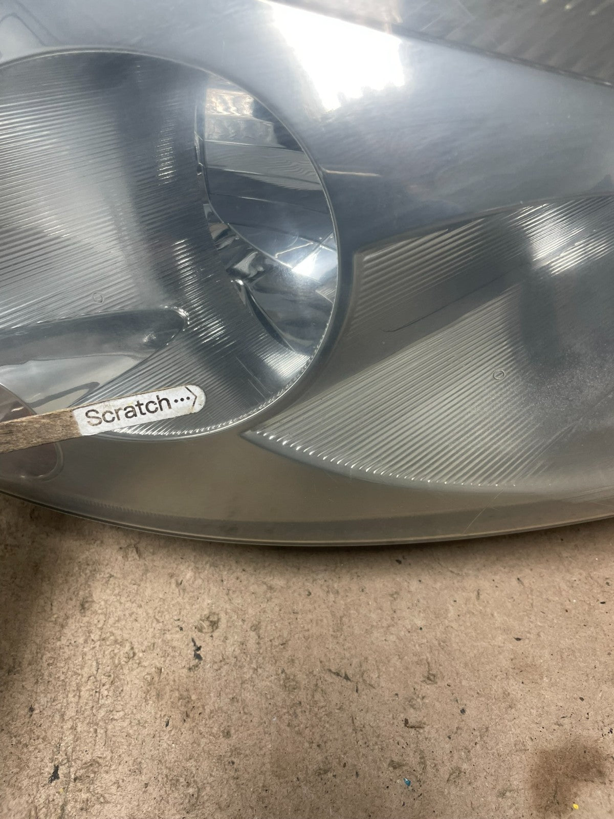 2003 - 2005 Infiniti G35 Coupe Headlight Right Passenger Xenon HID Q6516 DW3