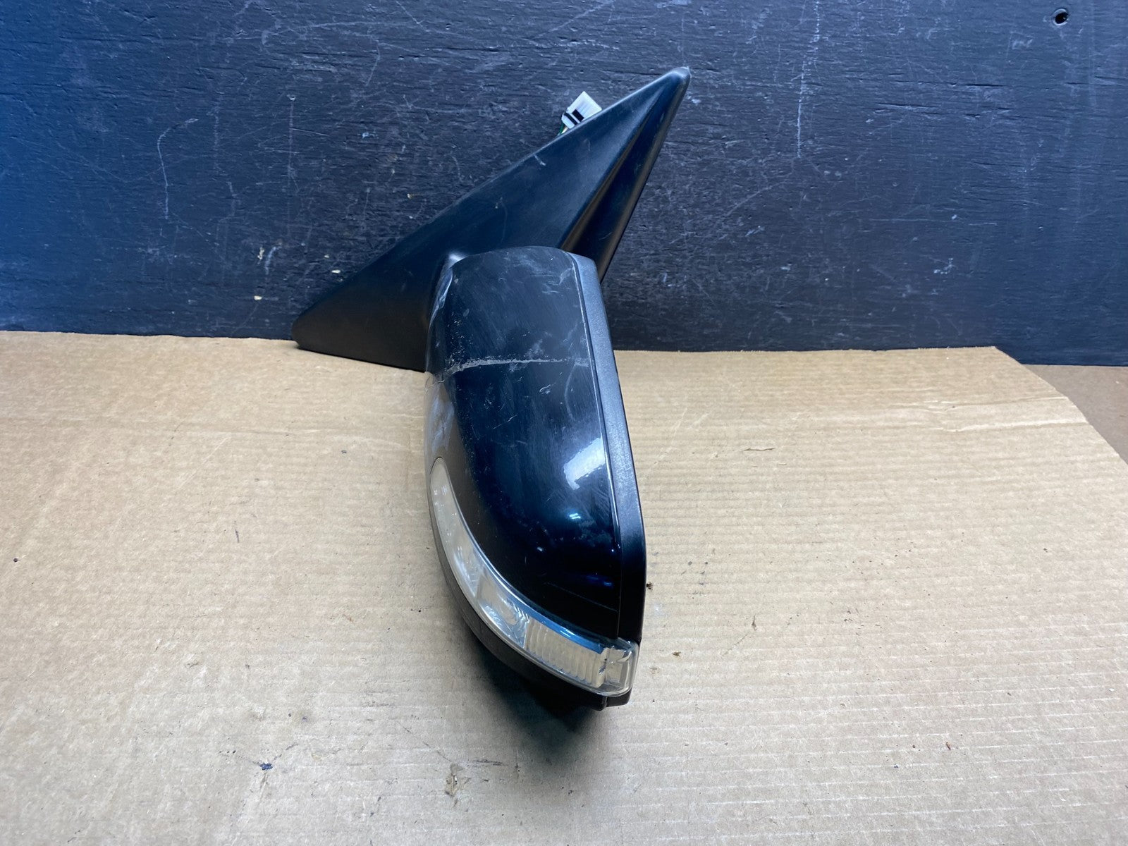 2011 - 2015 Kia Sorento Left Driver Lh Side Door Mirror Turn Signal AD97431