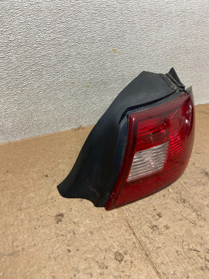 2000 - 2003 Mercury Sable Sedan Right Passenger Rh Side Tail Light OEM AA43552
