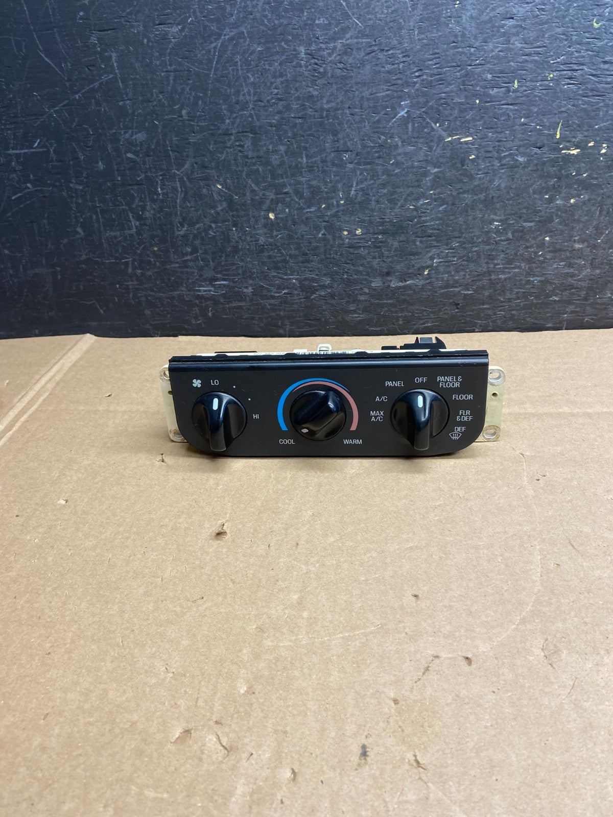 1999 to 2003 Ford Expedition F150 A/C Climate Control AI6285 DW0