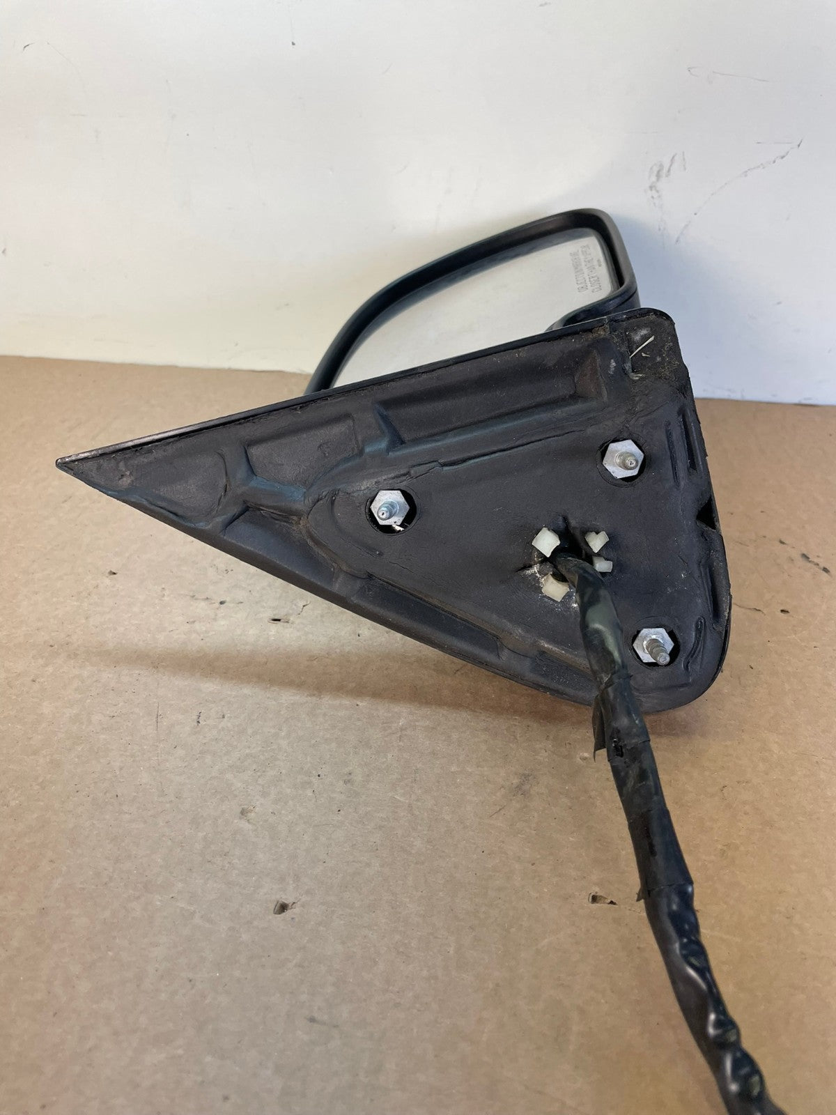 2003-2006 Chevrolet Tahoe Suburban Right Passenger Turn Door Mirror AH0268 LK4