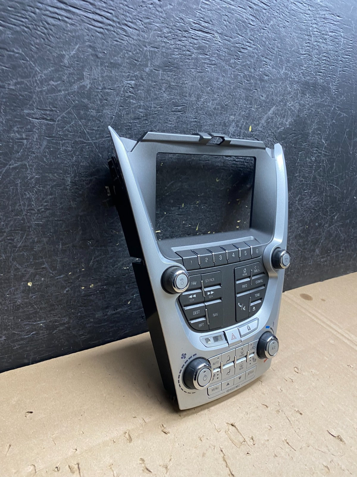 2012-2015 Chevy Equinox Terrain Radio Face Climate Control Panel Bezel AJ1350 DG1