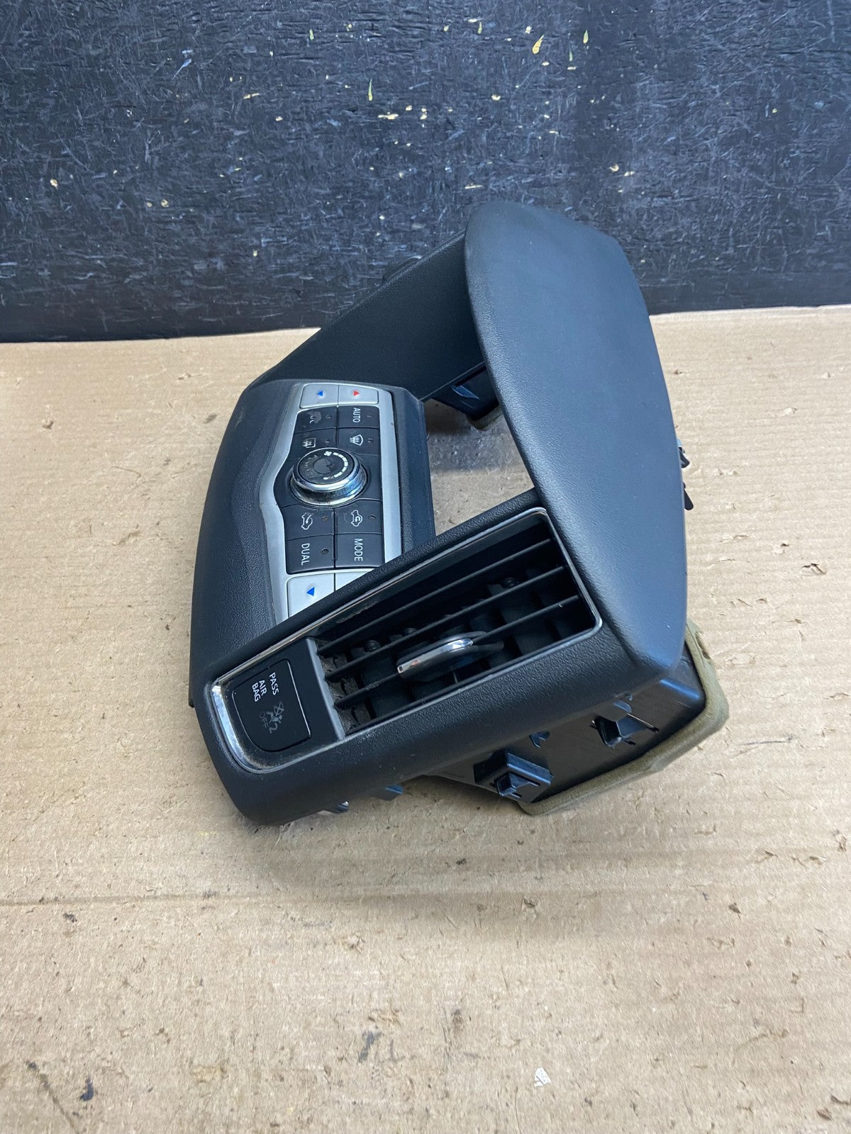 2009-2014 Nissan Maxima Center Console Climate Control Radio Bezel AH5431 DG2