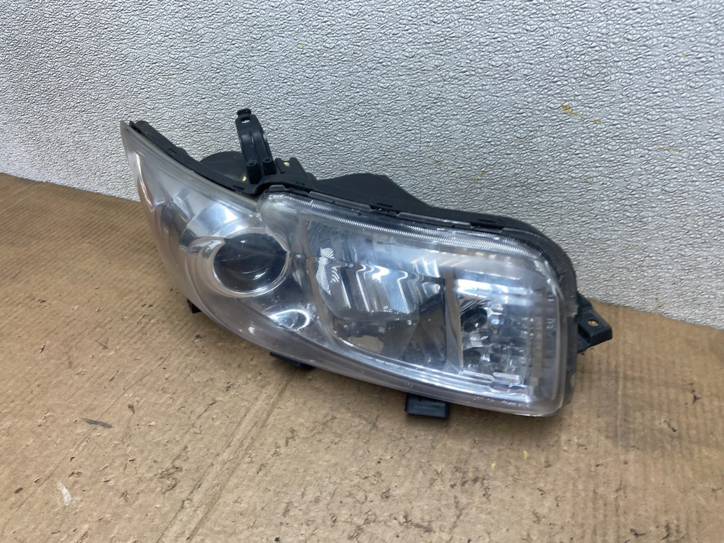 2008 2009 2010 Scion XB Right Passenger RH Headlight Halogen TYC AA6937 DW1