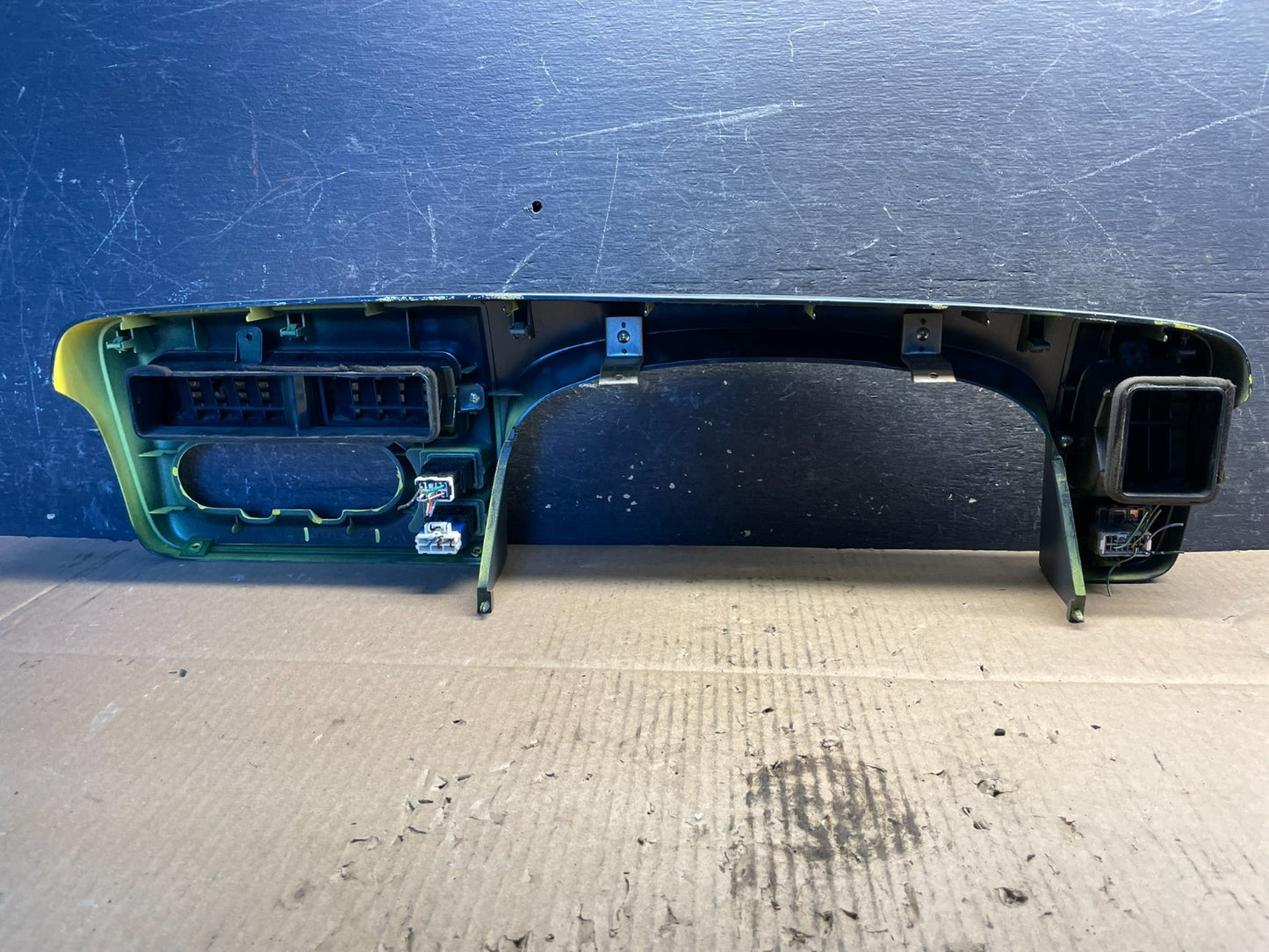 1998 2001 Nissan Xterra Frontier Speedometer Cluster Gauge Bezel Trim U8886 DG5