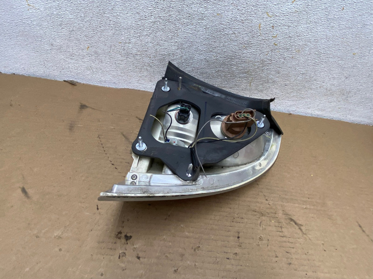 2006 2007 2008 2009 Ford Fusion Tail Light Left Driver LH Side AH4221 LK5