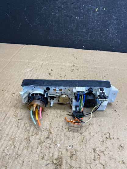 2001 - 2007 GMC Chevrolet Express 1500 Climate Control A/C AC4672 DG3