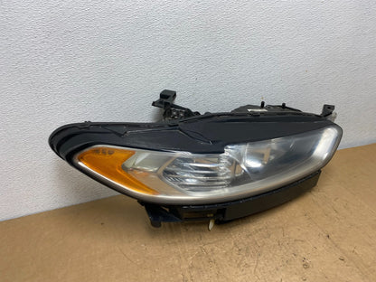 2013 to 2016 Ford Fusion Right Passenger Rh Side Headlight AD0587 DW2