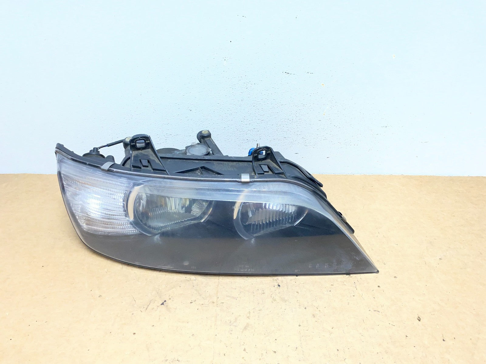 Halogen 1999 to 2002 Bmw Z3 Right Passenger Clear Lens Headlight ad5237 DG0