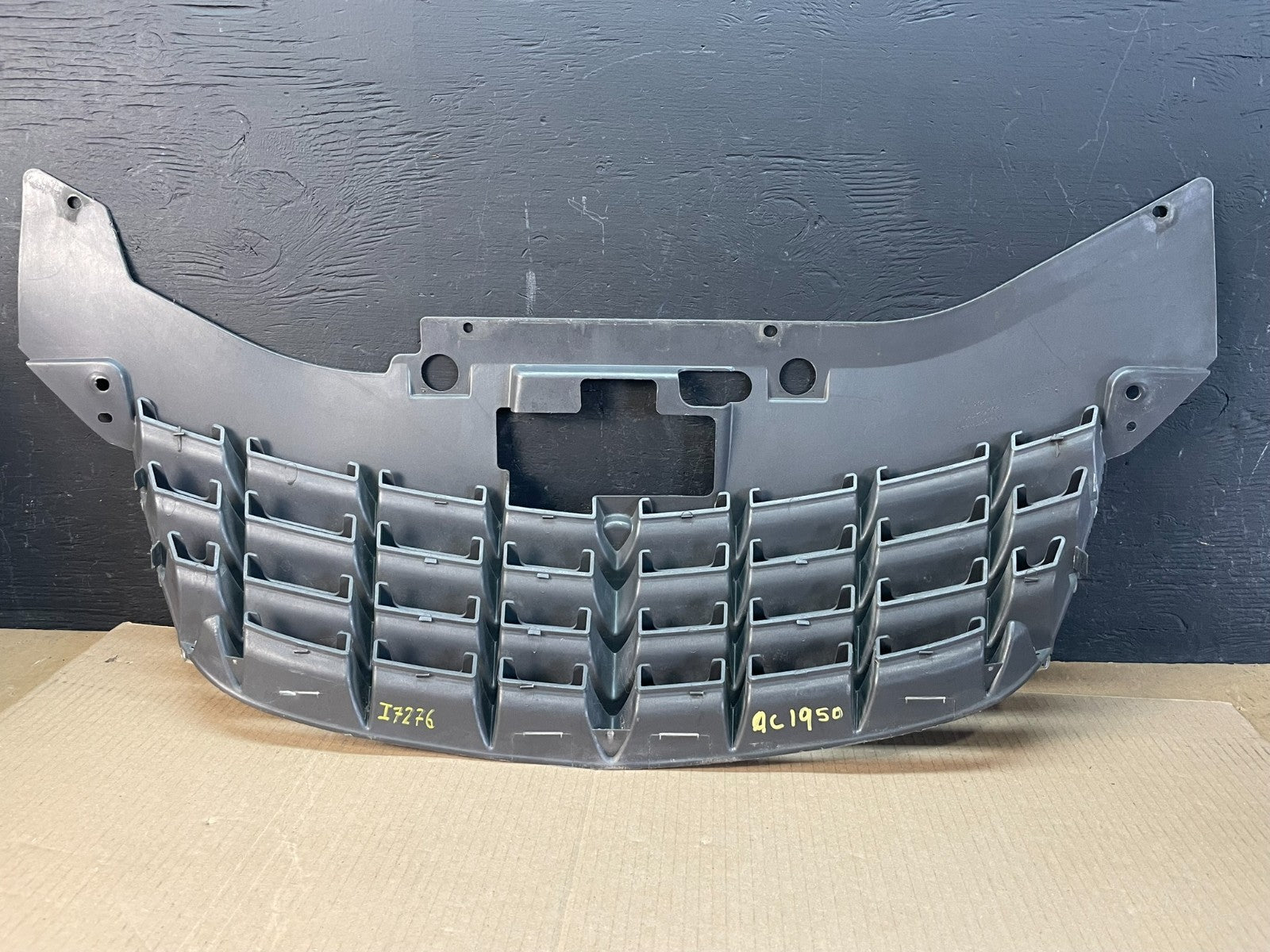 2007 to 2010 Chrysler Sebring Front Upper Grille Grill 0YW36TRMAC AC1950 DG4