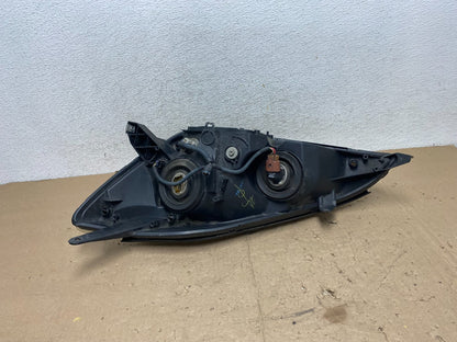 2004-2005 Toyota Sienna Right Passenger Halogen Headlight AG5605 DW5