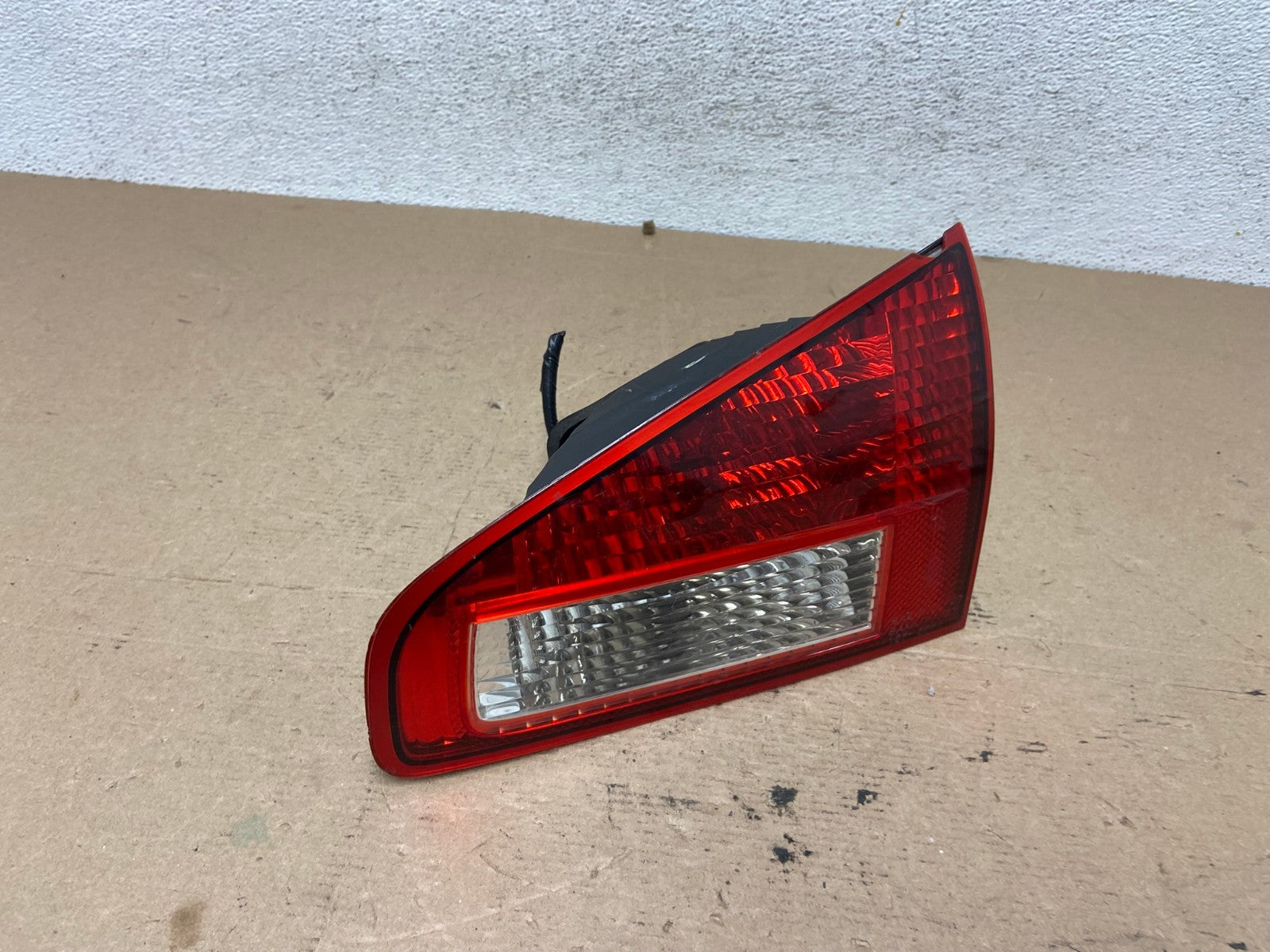 2008 to 2014 Subaru Tribeca Right Passenger RH Tail Light Inner AF4664 LK2