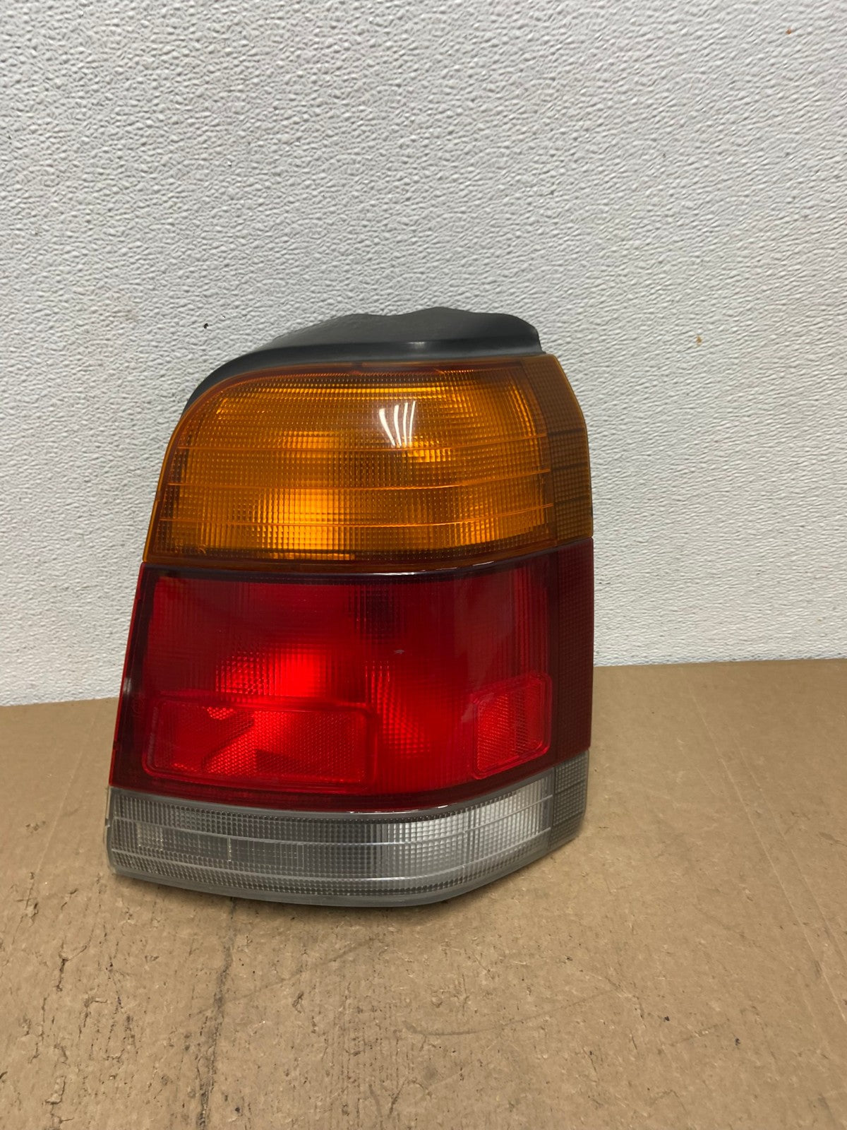1999 2000 Subaru Forester Right Passenger RH Side Tail Light AC7221 LK0