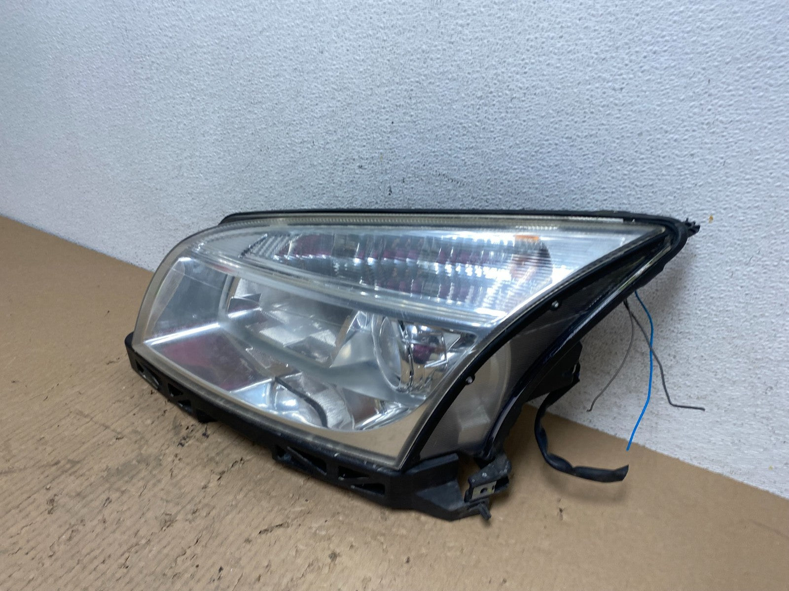 2006 to 2009 Mercury Milan Headlight Left Driver LH Halogen AE8856 DW1