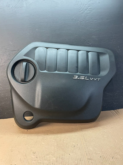 2011 to 2014 Chrysler 200 Avenger 3.6L VVT Engine Motor Cover Shield AD8442 DG0