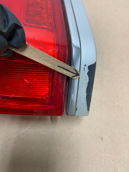 2004 - 2006 Volvo S80 Left Driver LH Side Tail Light AG5702 DW4