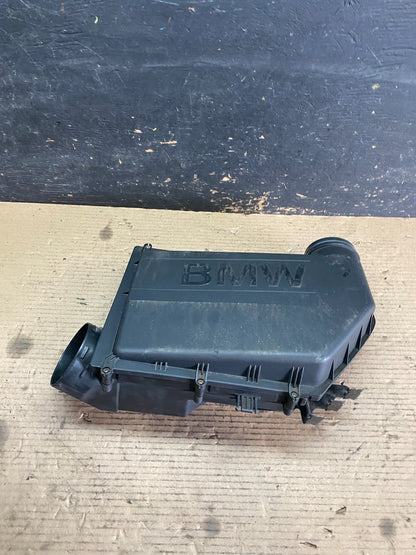 2007 to 2010 BMW X5 Air Intake Cleaner Filter Housing Box OEM S3717 DG0