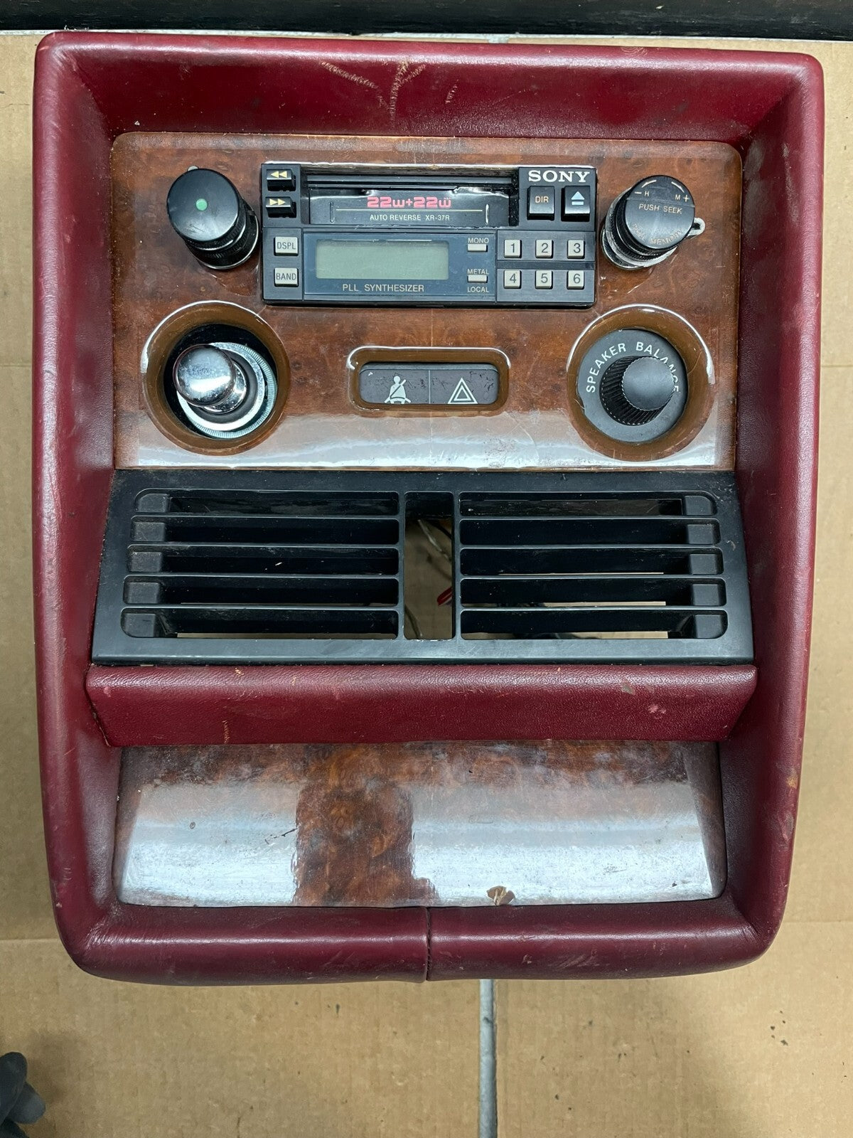 1982 to 1992 Rolls Royce Silver Radio Unit Console N42547