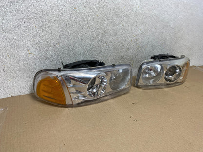 1999- 2006 GMC Sierra Left+Right Set Projector Headlights AH4356 DG1