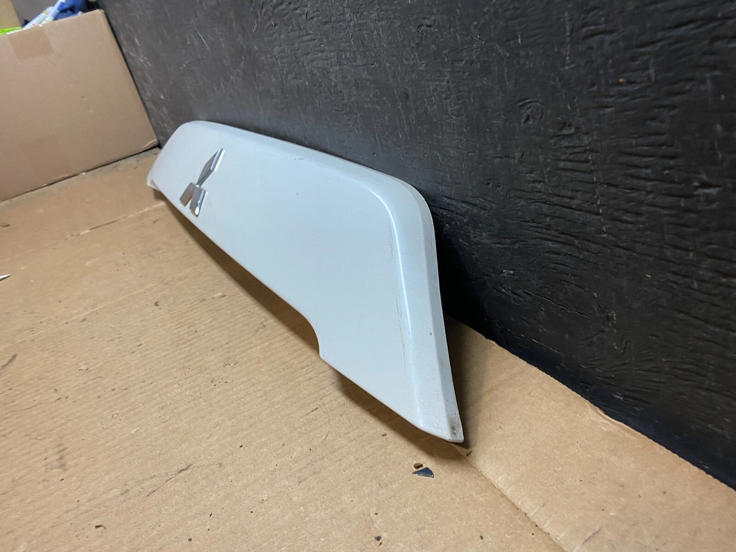 2007 to 2013 Mitsubishi Outlander Rear Hatch Tailgate Trim Molding G3223 DG11