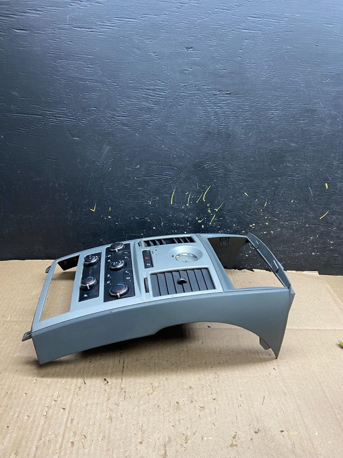 2008 - 2010 Dodge Grand Caravan Radio Bezel Climate Control Heat Heater y5261 DG3