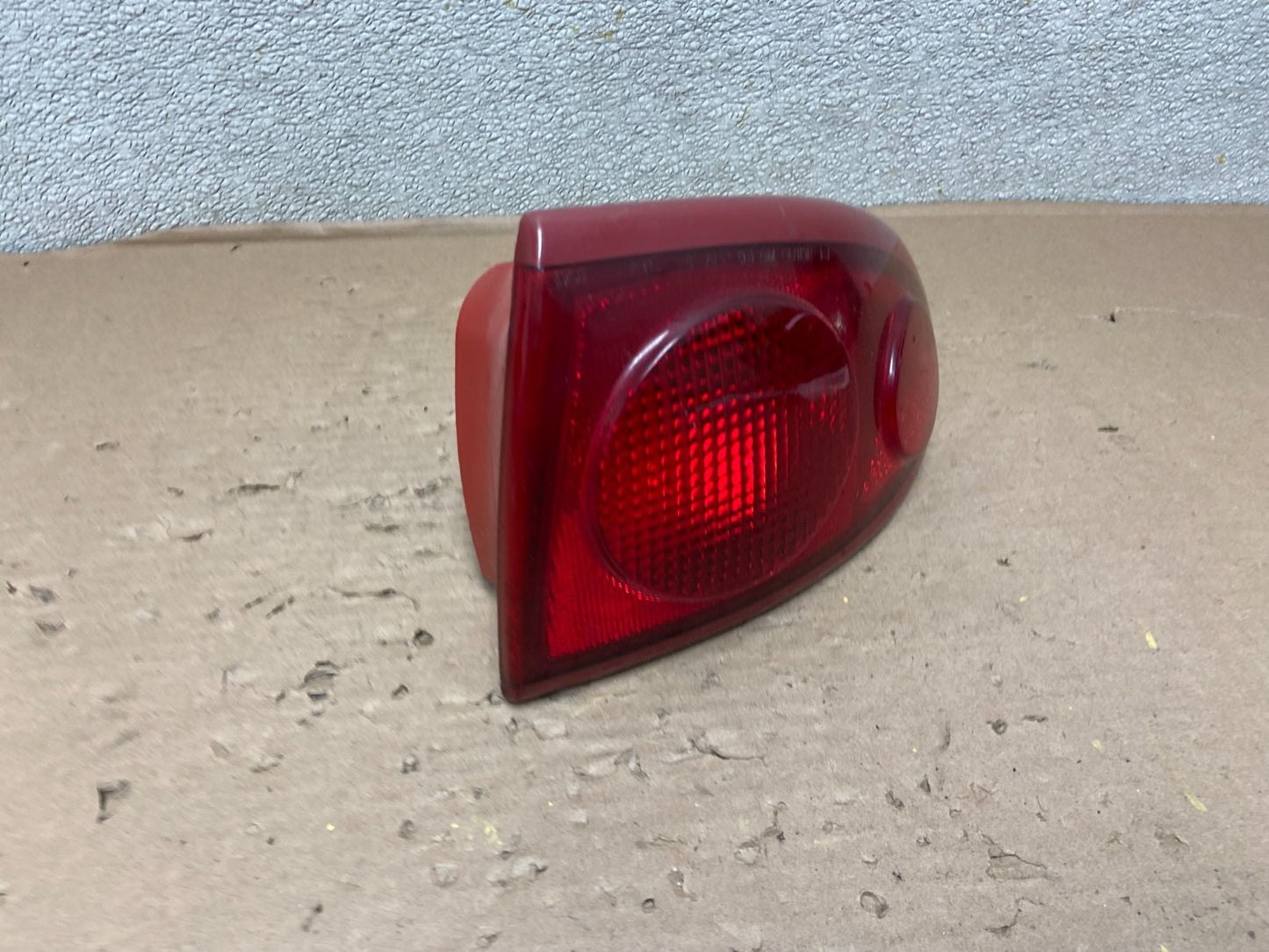 2003 2004 2005 Chevrolet Cavalier Right Passenger RH Tail Light OEM ab0287 DG2