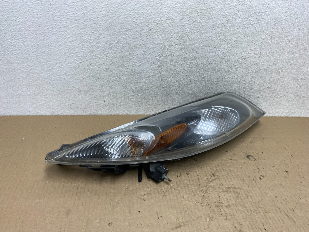 2013 2014 Nissan Juke NISMO RS Left Driver Turn Signal Headlight AG65382