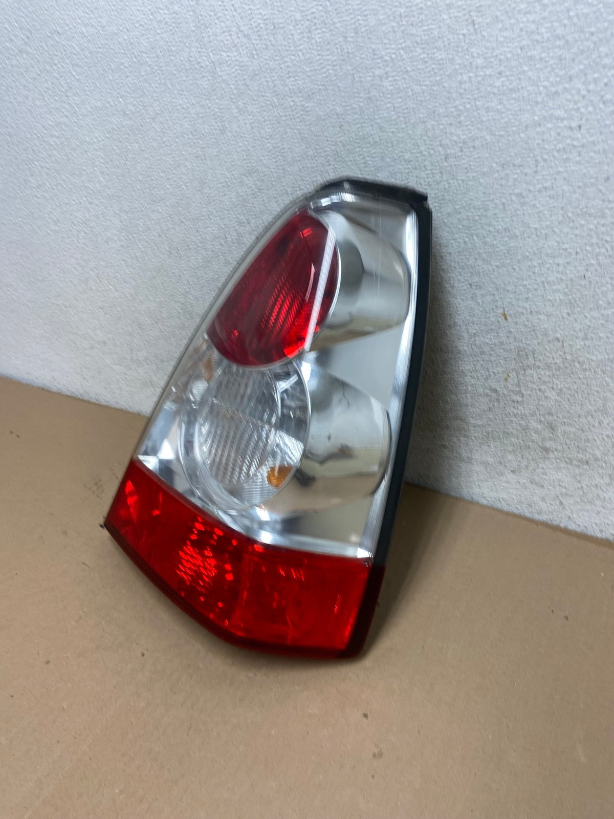 2006 2007 2008 Subaru Forester Right Passenger Rh Side Tail Light AF2991 LK1