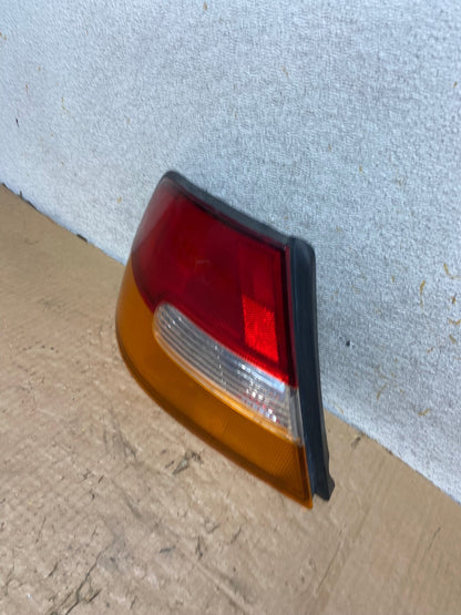 1998 1999 Nissan Altima Tail Light Left Driver Lh Side AI8266 LK1