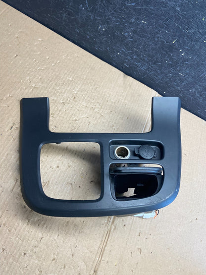 2006-2012 Hyundai Sedona Front Center Console Gear Shifter Bezel Astray AE40501