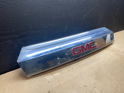 2011-2015 GMC Terrain Tailgate Liftgate Chrome Finish Molding Camera Oem C96591