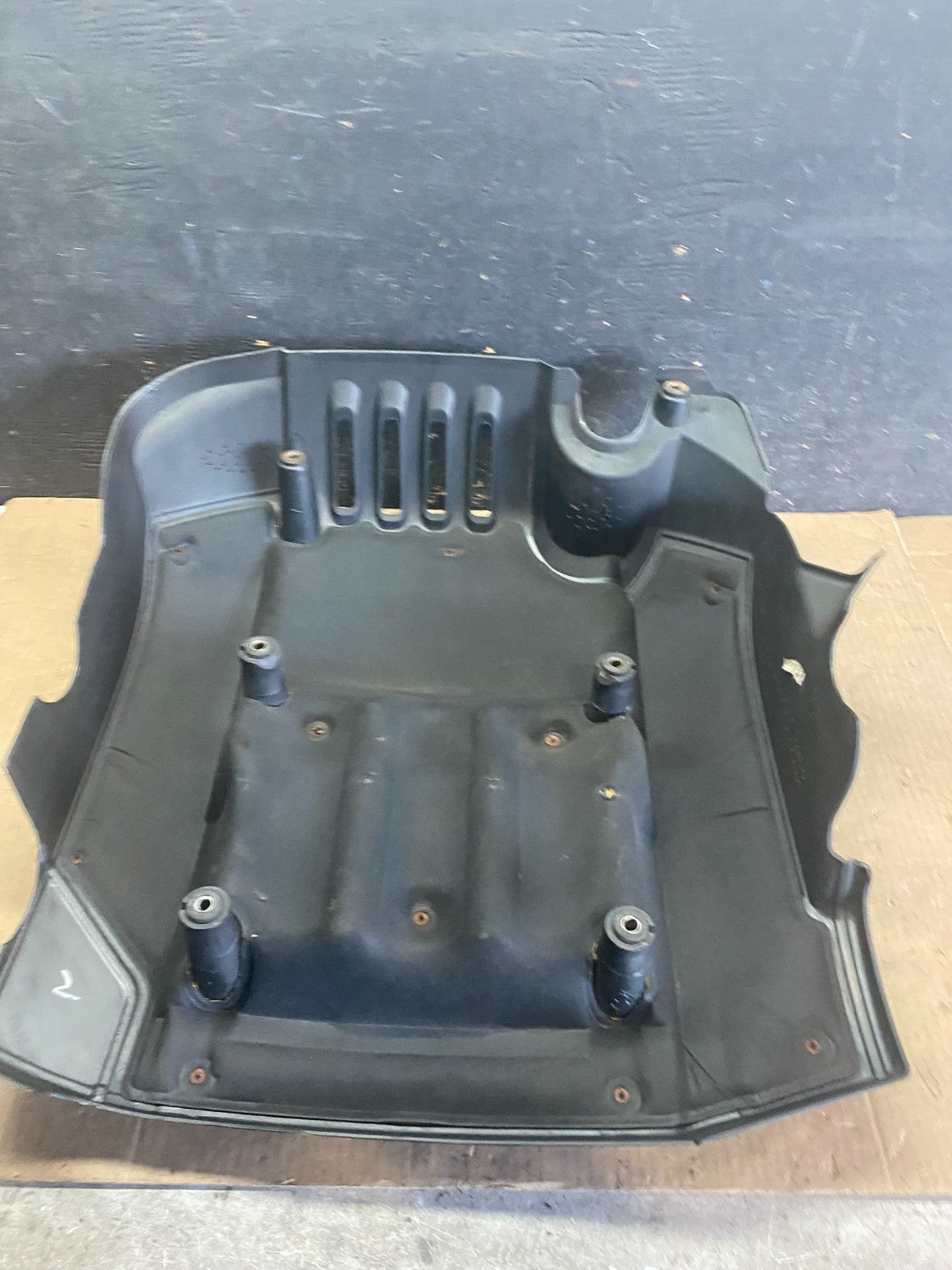 2001 - 2005 Hyundai Santa Fe 2.7L V6 Engine Motor Cover q5897 DG4