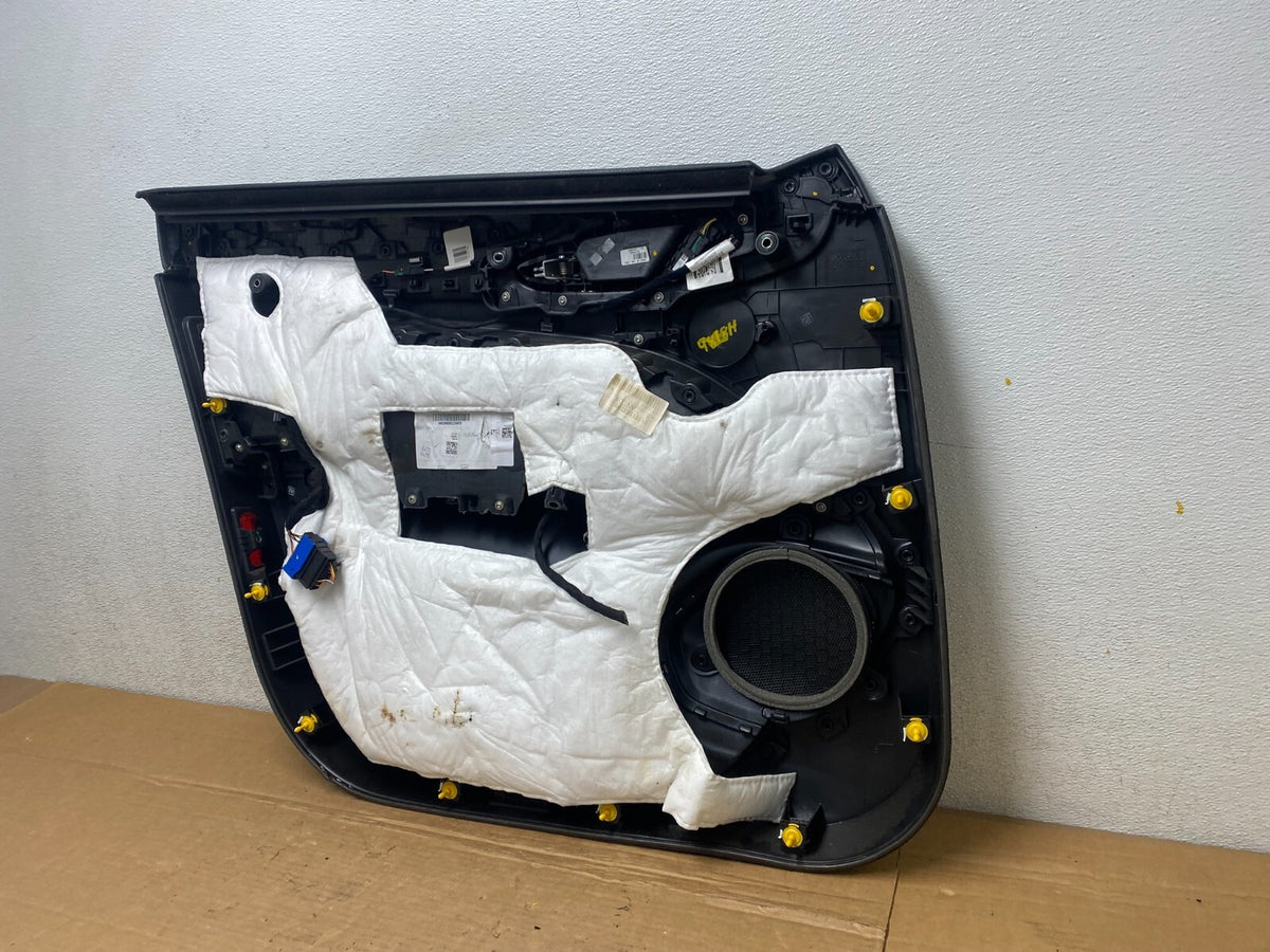 2017-2022 Alfa Romeo Stelvio Front Right Passenger Interior Door Panel M6907 DG7