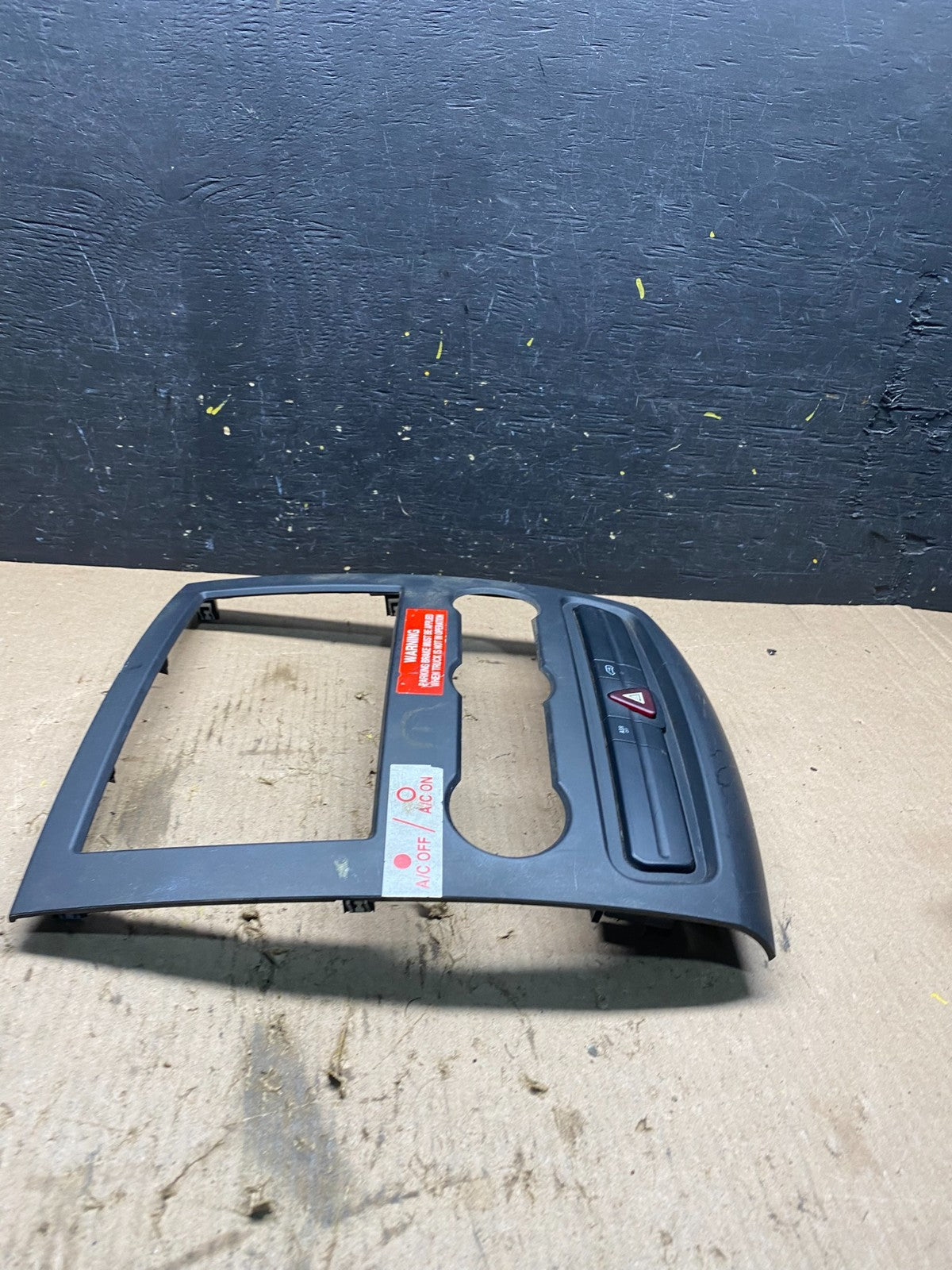 2007-2018 Mercedes Dodge Sprinter Center Console Radio Instrument Panel Q9310 DG4