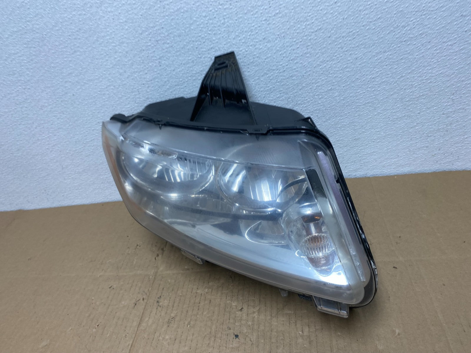 2011-2013 Jeep Grand Cherokee Right Passenger Halogen Headlight AB8152 DW1