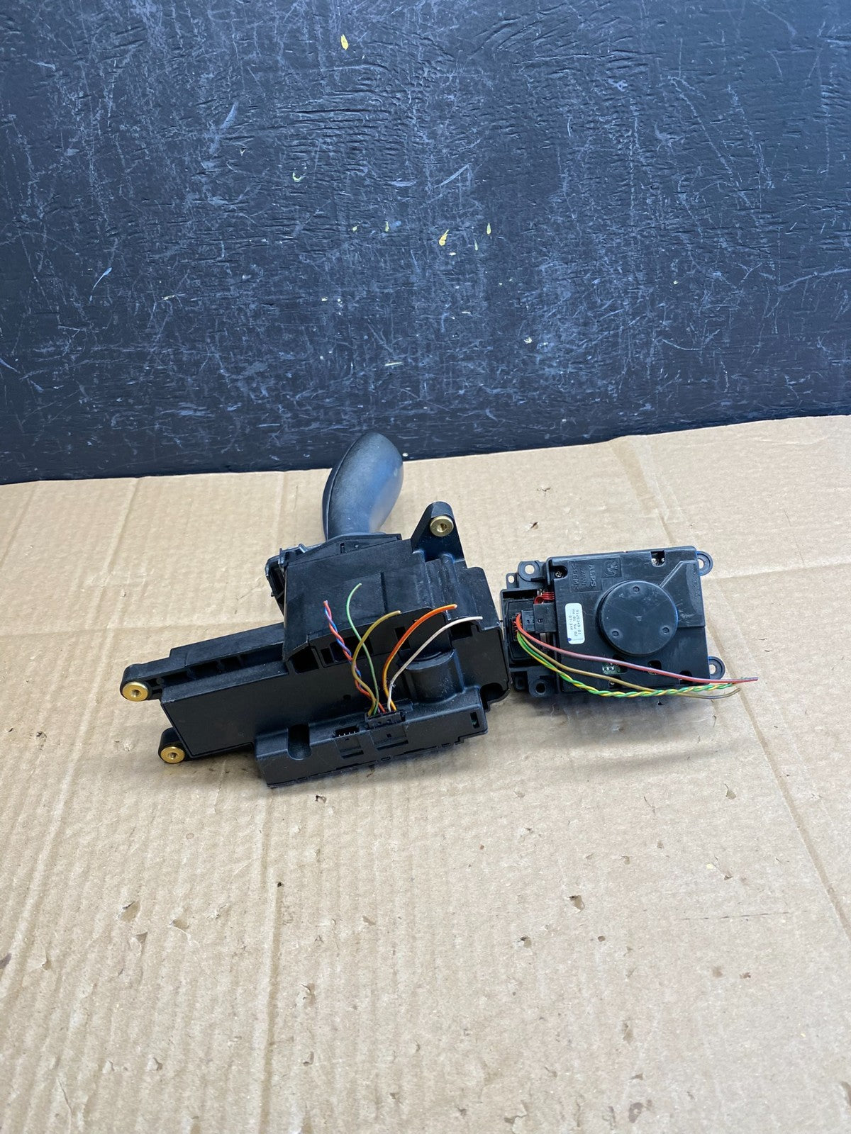 2007 - 2013 BMW X5 E70 Shift Shifter Selector Gear W/ Menu Switch AC9421 DG2