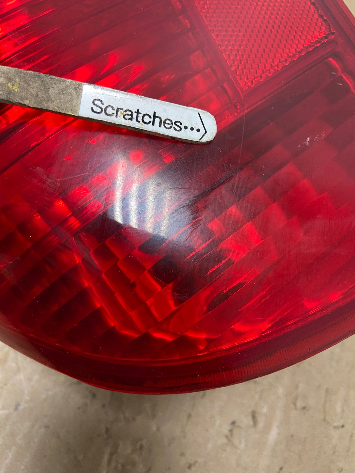 2000 to 2004 Ford Focus Right Passenger RH Side Tail Light AC5929 LK3