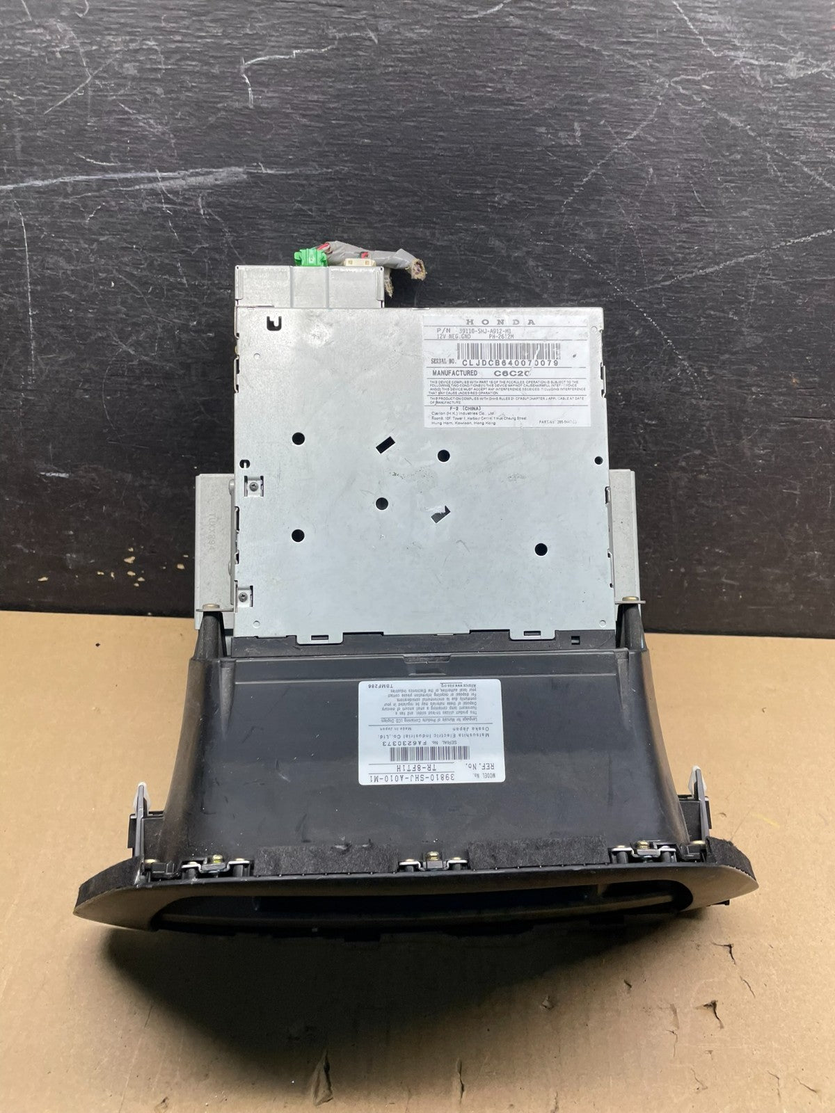 2005-2006 Honda Odyssey Information Display Screen 39810-SHJ-A010-M1 W4361 DG4