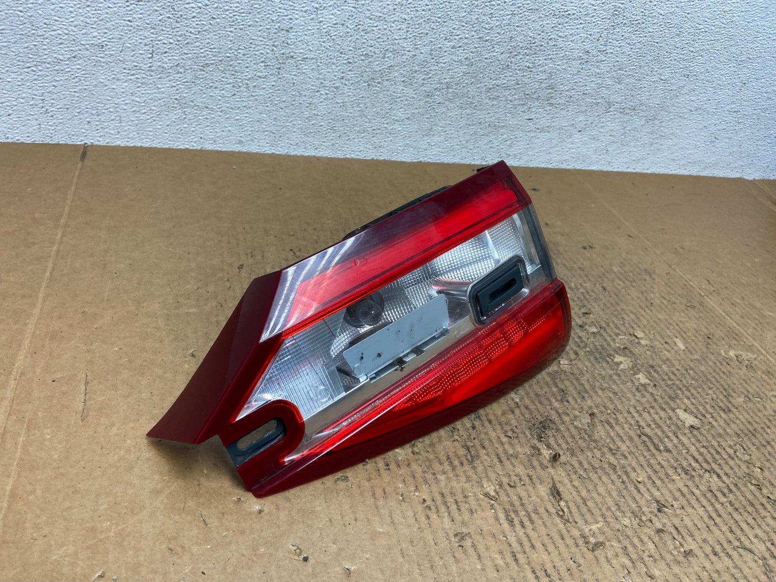 2017 - 2018 Ford Fusion Left Driver LH Side Inner Tail Light AE2690 LK2