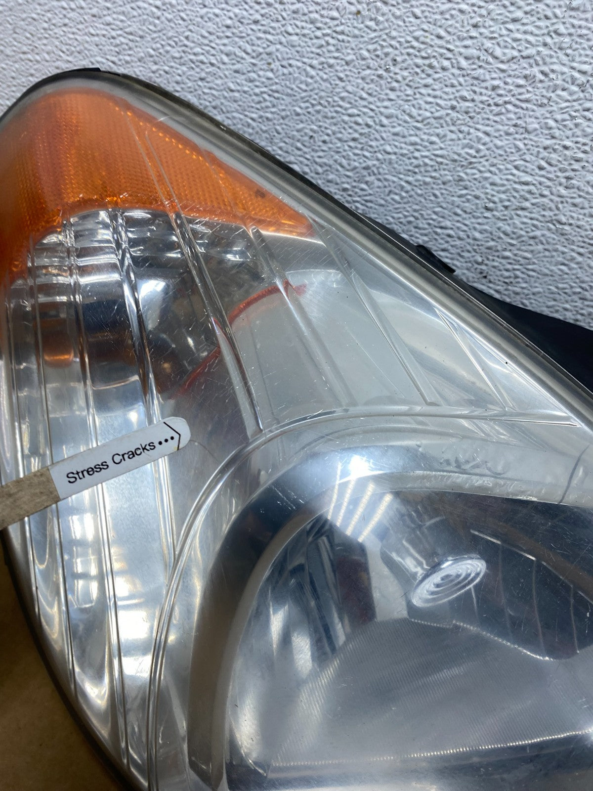 2006 to 2011 Hyundai Accent Sedan Left+Right Halogen Headlights AD5282 DW5