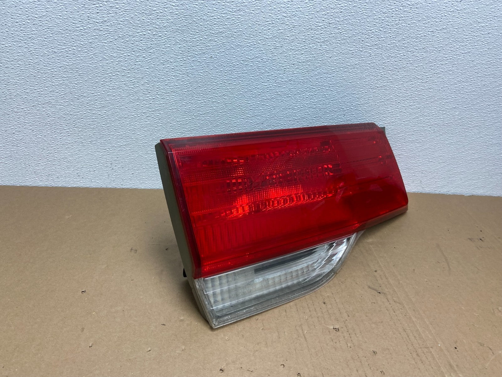 2008 to 2010 Honda Odyssey Left Driver LH Side Tail Light Inner AB6380 DW2