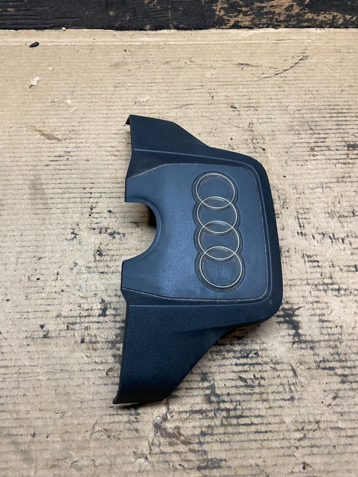 2010 - 2017 Audi  A4 S4 S5 V6 3.0L Engine Cover  Garnish V9414 DG3