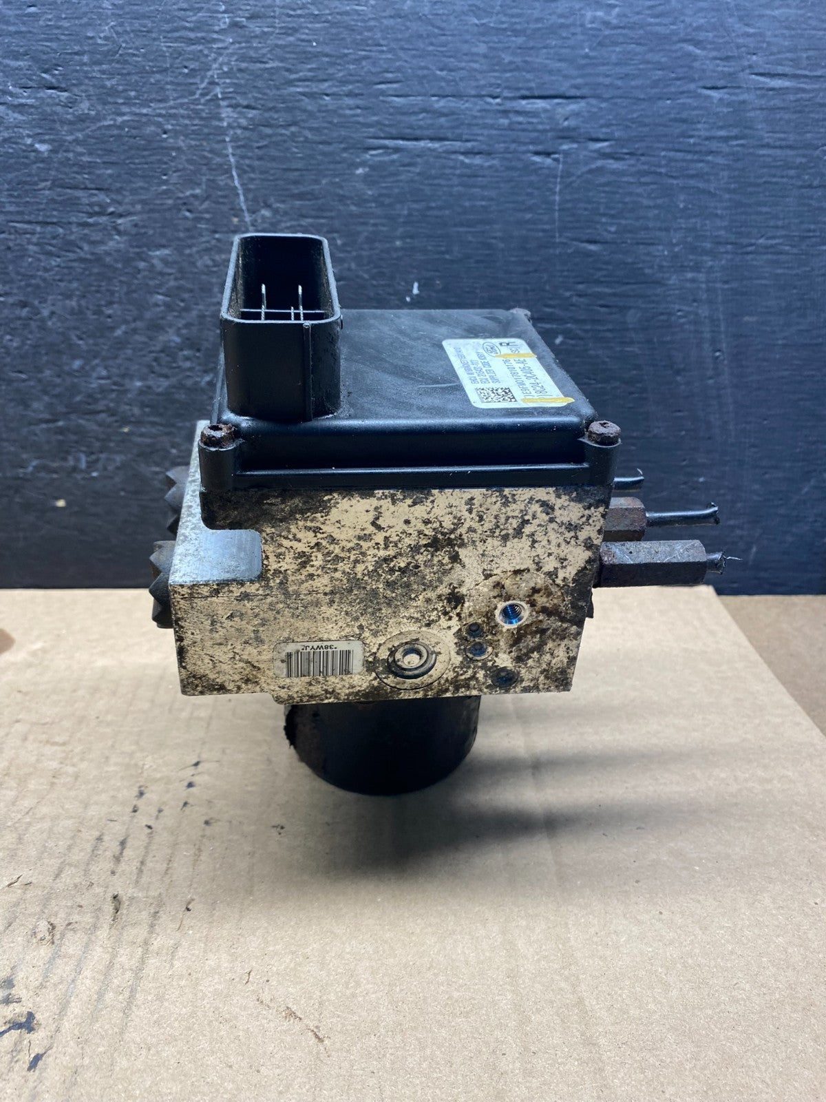 2008-2010 Ford E-150 ABS Anti-Lock Brake Pump Module 8C24-2C346-BG AF6918 DG4