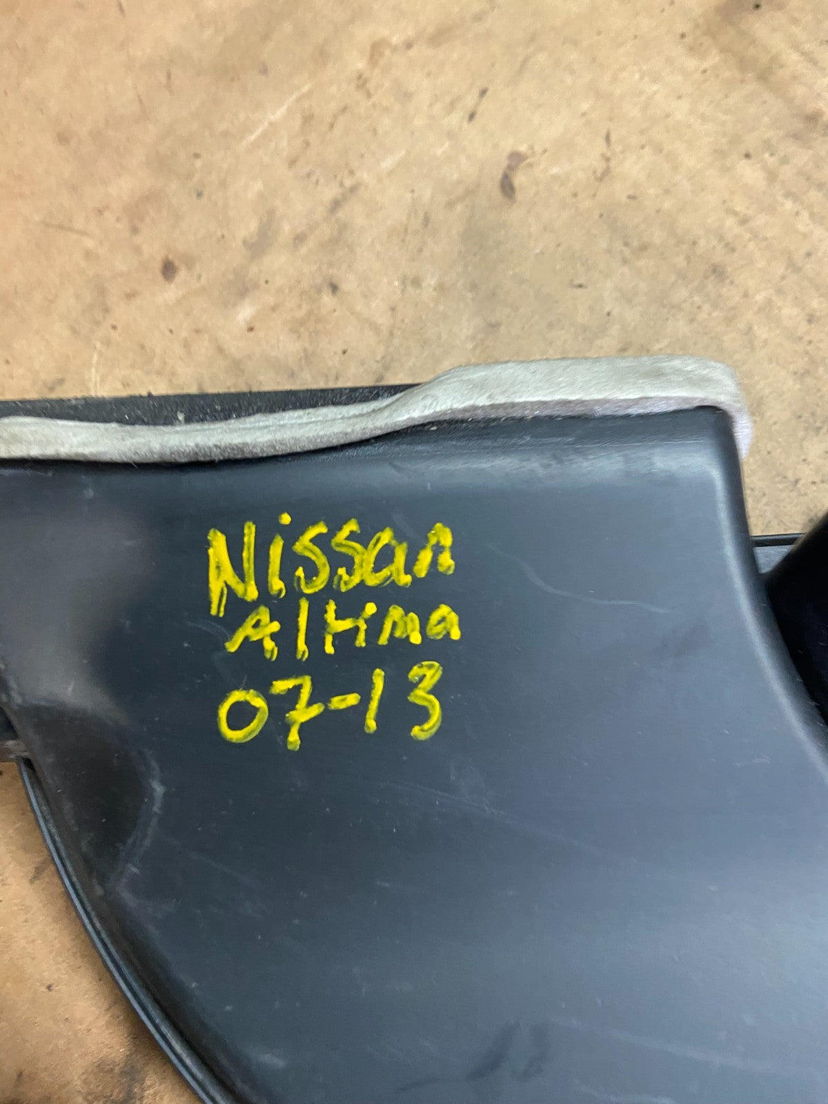2007 to 2013 Nissan Altima 2.5L Air Duct Tube Resonator 16554-JA000 OEM R2059 DG8