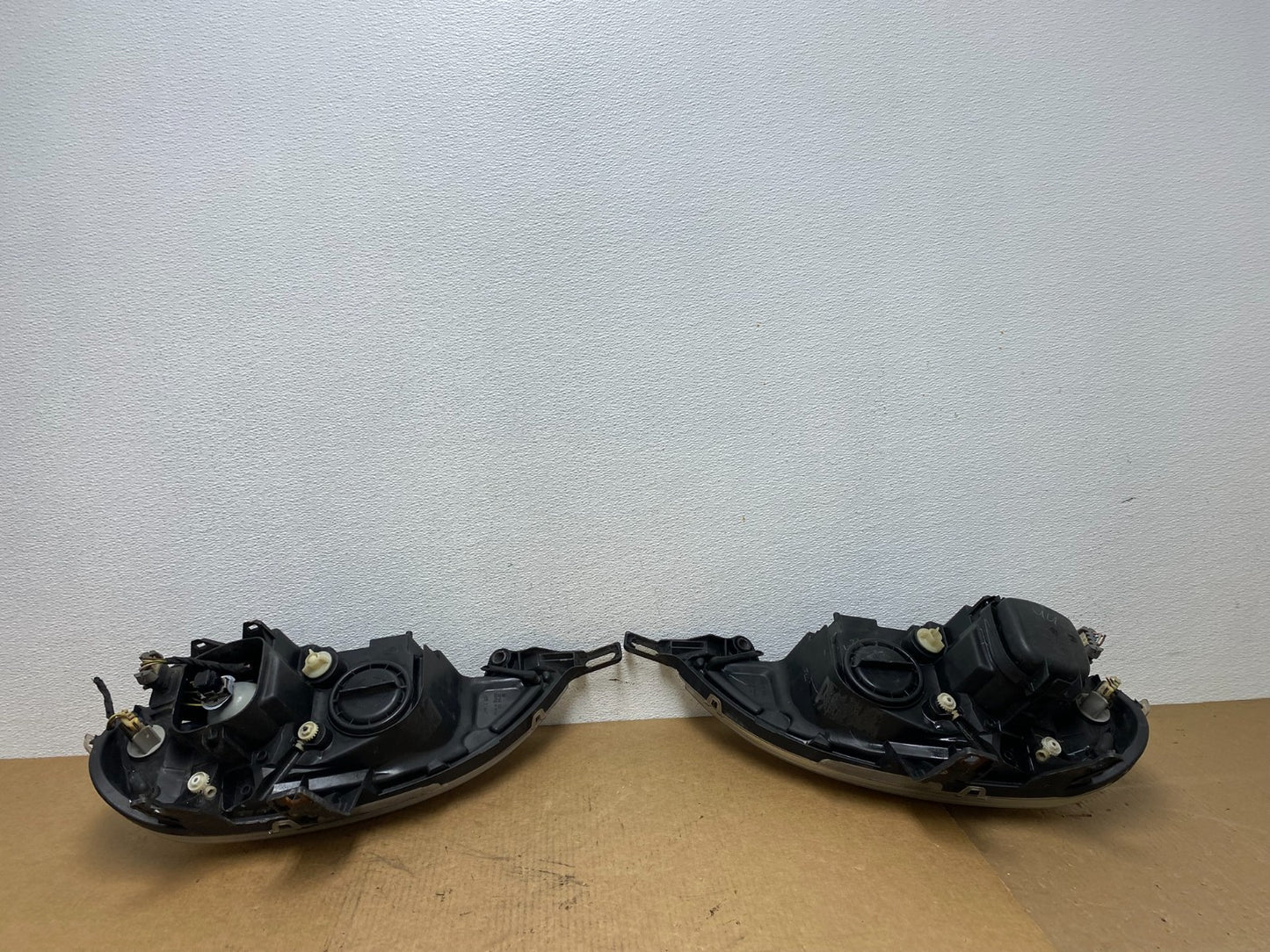 2002 - 2005 Mercedes ML ML350 ML500 Left+Right Side Halogen Headlights AC1836 DW7