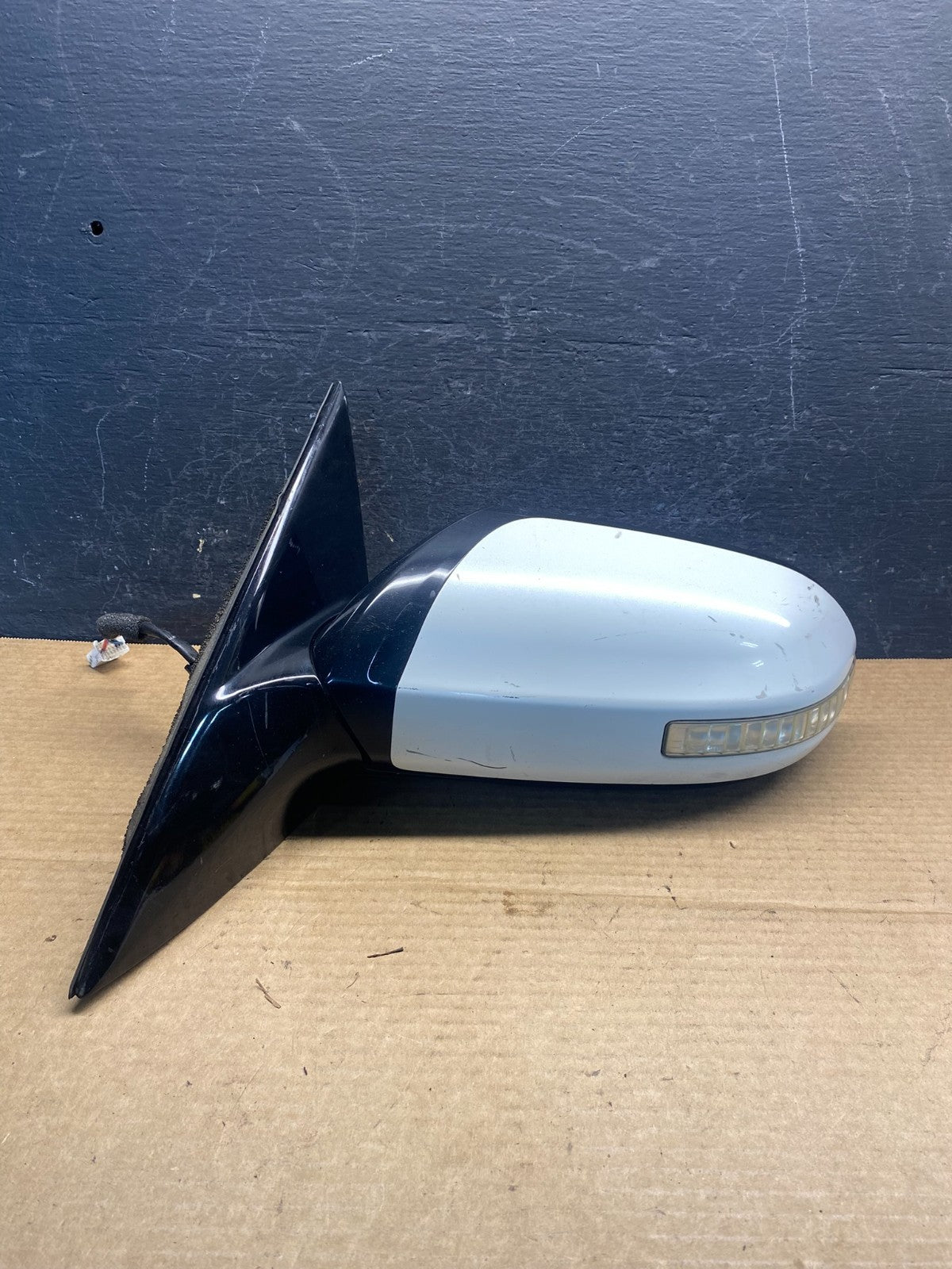 2009 to 2014 Nissan Maxima Left Driver Side View Door Trn Sig Mirror AF6780 DW0