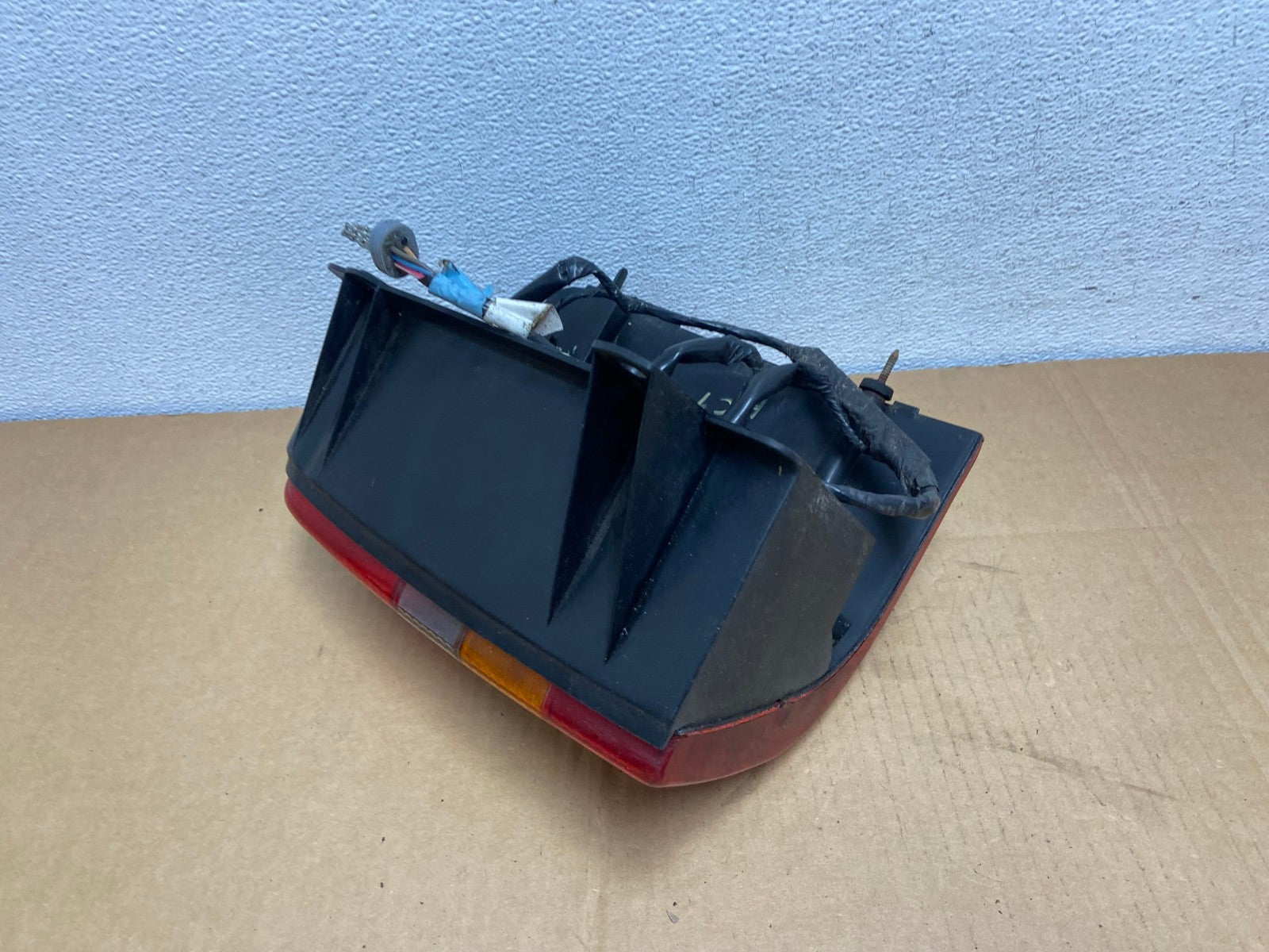1993-1998 Jeep Grand Cherokee ZJ Left Driver Side Tail Light AC7479 LK7