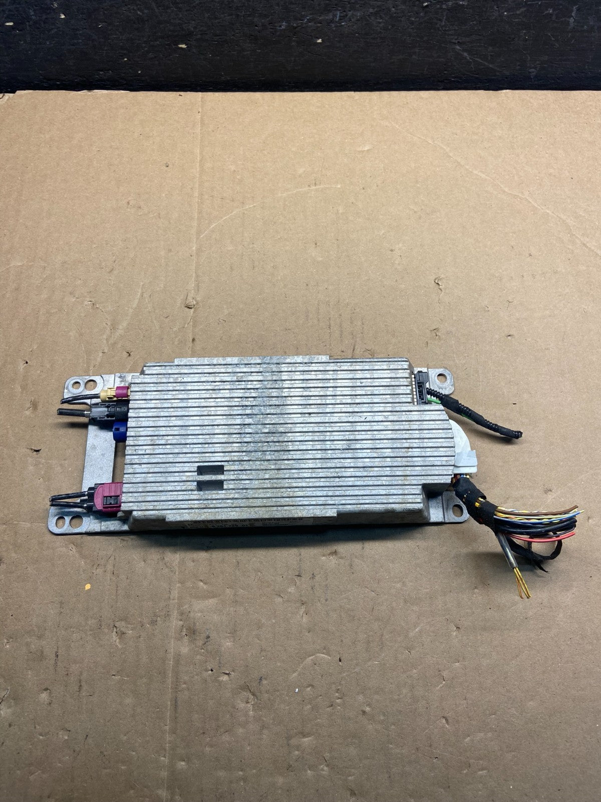 2012 to 2013 Bmw 320i Harman Becker Stereo Audio Amplifier Amp Oe AF9153 DG0