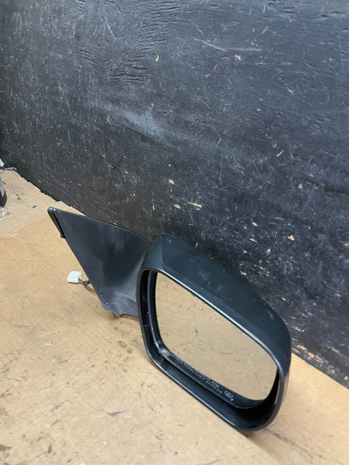 2007 - 2009 Suzuki Grand Vitara XL-7 Right Passenger View Door Mirror R0138 DG11